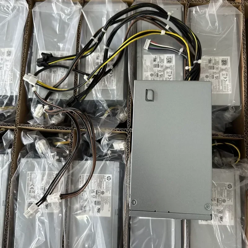 Фото Блок питания HP 550W PCK026 PA-5551-1H, заменяющий оригинальный блок питания для настольного компьютера или сервера, с высокой эффективностью и стабильным напряжением. №5