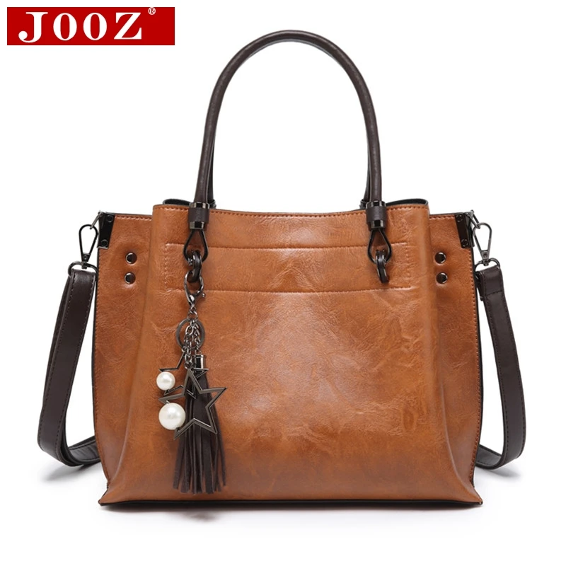 

Повседневная сумка через плечо из вощеной кожи для женщин 2021, сумка-мессенджер на плечо с кисточкой и подвеской, Женская однотонная Сумка-то...