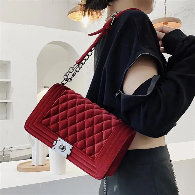 

Fashion Brand Chain Shoulder Bag for Women Shiny Velvet rhombic Crossbody Bag Lock Designer Handbag V-Line Lingge Messenger Bag