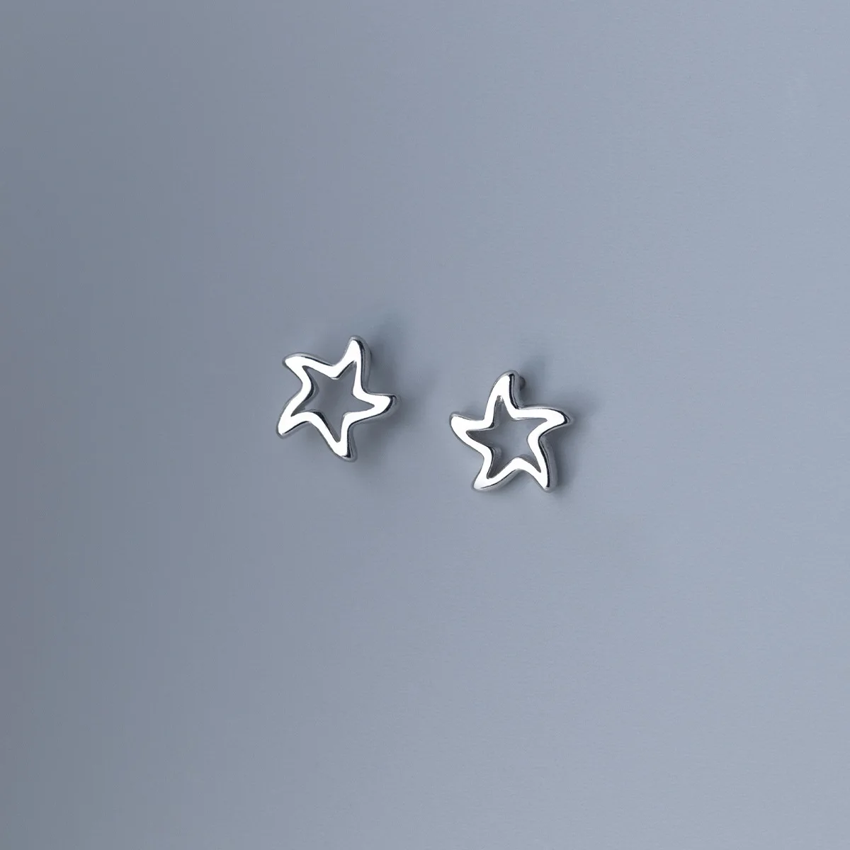 

HMES Real S925 Silver Hollow Star Woman Earrings Simple Geometric Korean Exquisite Jewelry Earrings Teen Gift