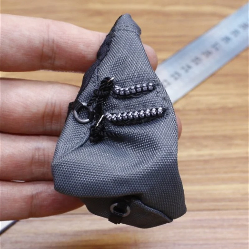 

1/6 Scale Men's Chest Bag Leather Messenger Bag Casual Male Top Layer Canvas Shoulder Bag for 12 inches Action Figure Toy