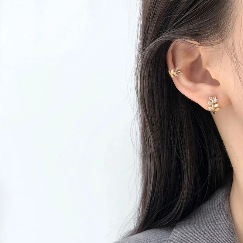 

New RoseL 2022 Gold Leaf Clip Earring For Women Without Piercing Puck Rock Vintage Crystal Ear Cuff Girls Jewerly Gifts 1P