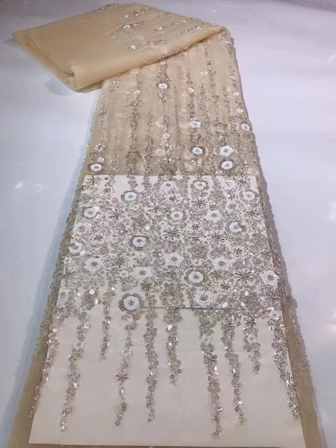 

Hot Sale African Lace Fabric 2022 High Quality Tulle Lace Dress For Women Embroidery Sequins Lace Net French Lace Fabric DPH1-16