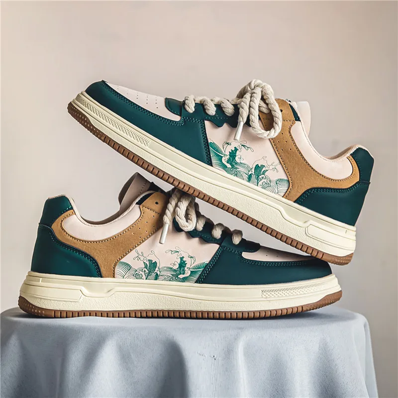 Hot Sale Harajuku Style Skateboard Shoes Men Spring Fashion Print Canvas Sneakers Men Low top Platform Men Sneakers Board Shoes