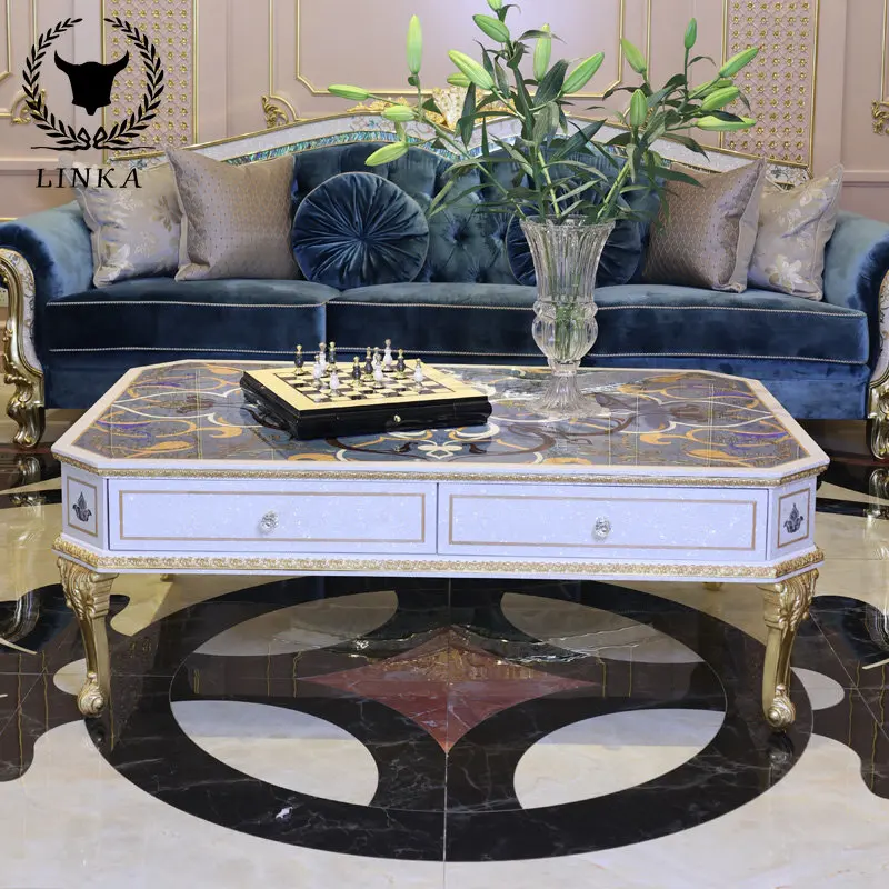 

Роскошный французский квадратный чайный столик из красного дерева с мозаикой из ракушек из массива дерева и фольги