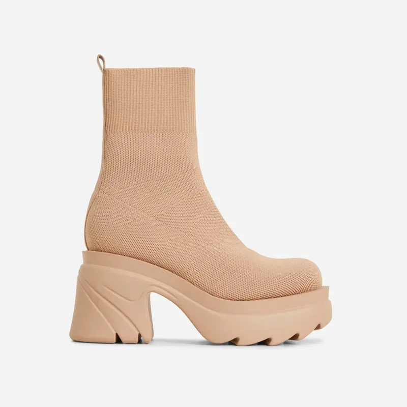 

2022 Autumn Winter New Couple Socks Shoes Women Thick-soled Casual Large Size Net Red Knitted Short Boots Women Botas De Mujer