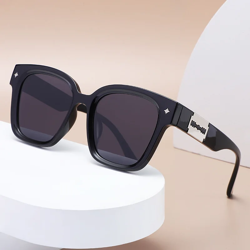 

Fashion Personality Square Sunglasses For Women Men Classic Retro Trend Male Female Car Driving Travel UV Protection Sun Glasses