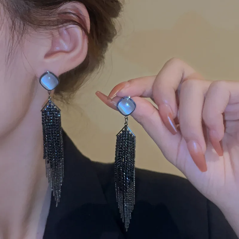 

Premium Light Luxury Square Opal Diamond Tassel Long Stud Earrings For Women Korean Fashion Earring Birthday Party Jewelry Gifts