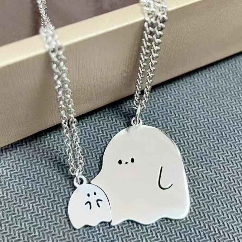 

Cute White Ghost Pendant Necklaces Men Women Splicing Necklace Friendship Good Friend Sweater Chain Cartoon Choker Jewelry Gifts