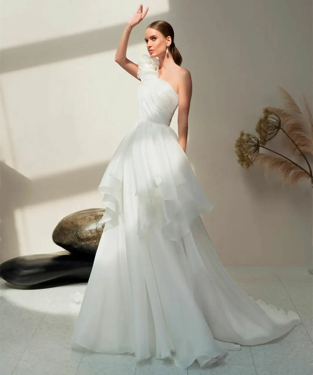 

Elegant Long Organza One Shoulder Wedding Dress فساتين السهرة A-Line Sweep Train Bridal Gowns With Slit Robe de soirée for Women