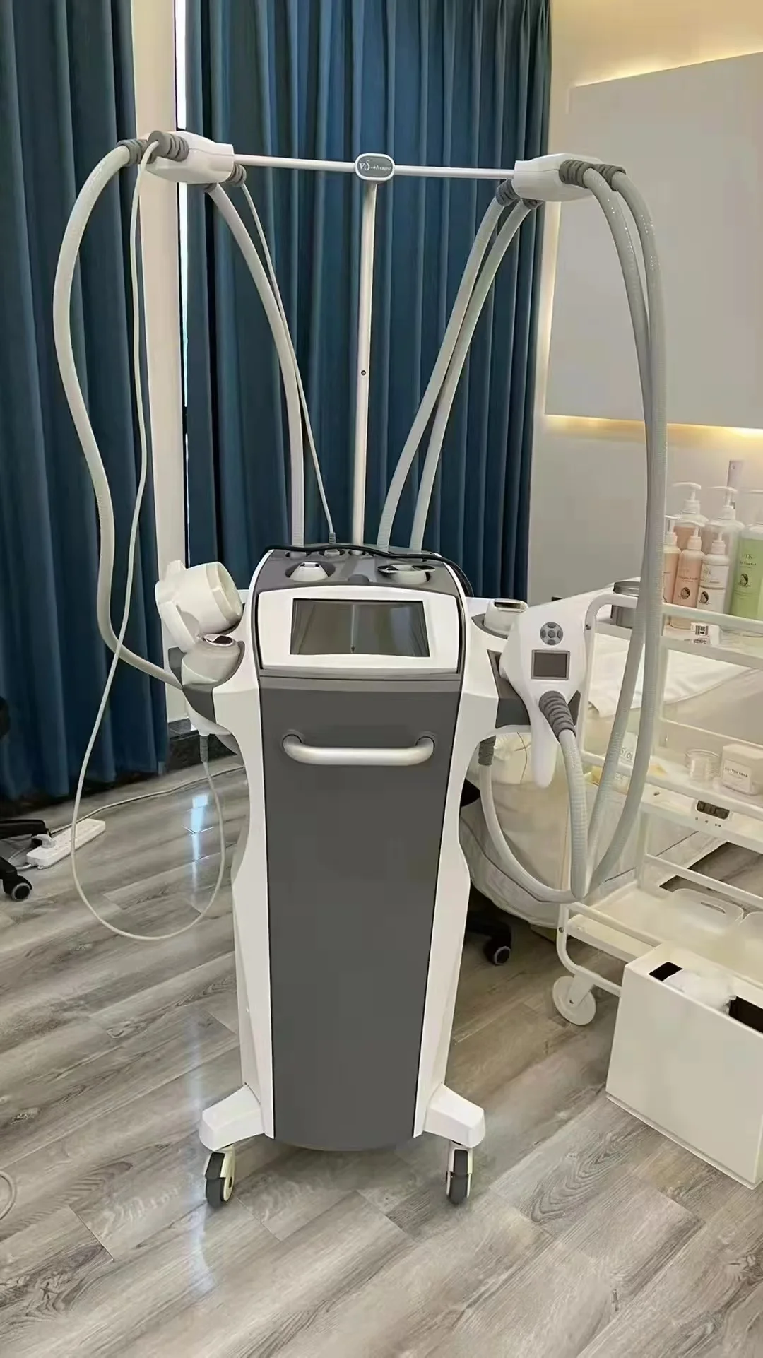 Vela Boby Shape Многофункциональный ультразвуковой вакуумный ролик для