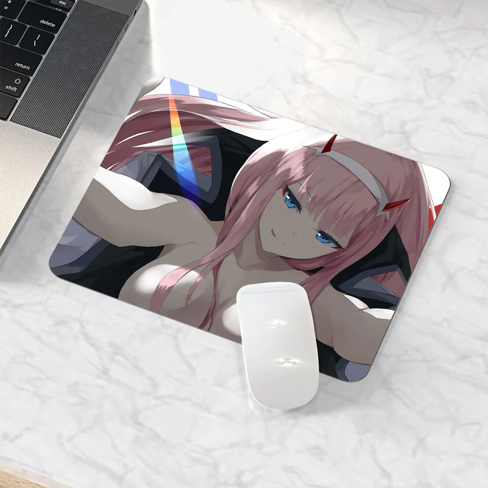 

Mouse Gamer Desk Gaming Computer Table Kawaii Mousepad Anime Gamer Accessories Mousepad Speed Small Deskmat Csgo Stitch ZERO TWO