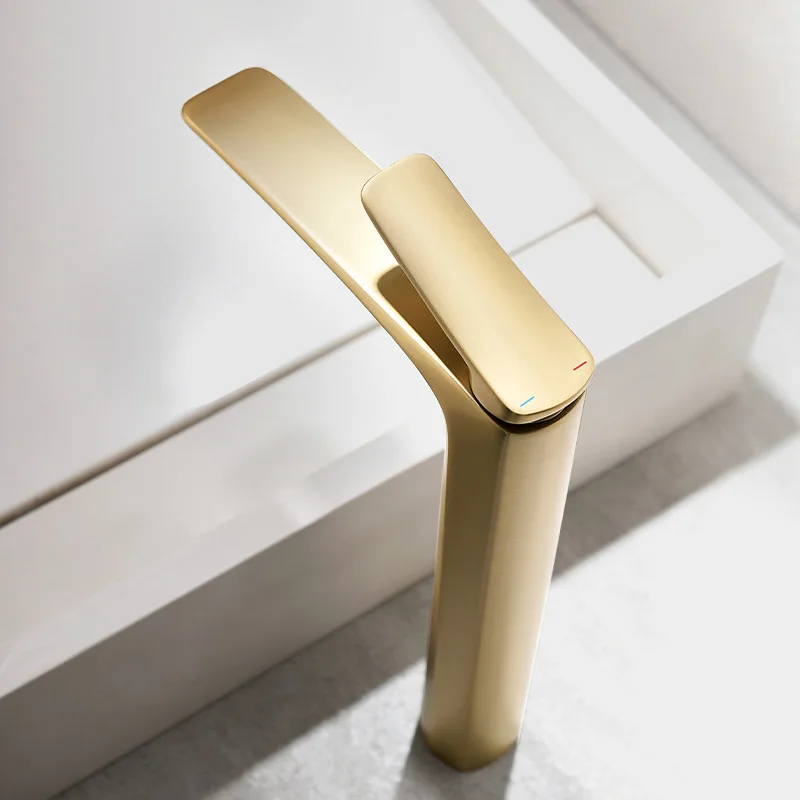 

Медный смеситель для раковины