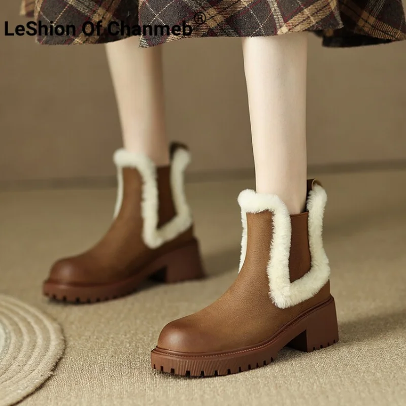 

LeShion of Chanmeb Winter Genuine Leather Med Heels Women Boots Warm Plush Platform Ankle Martins Boot Lady 34-39 Fur Shoes 2023