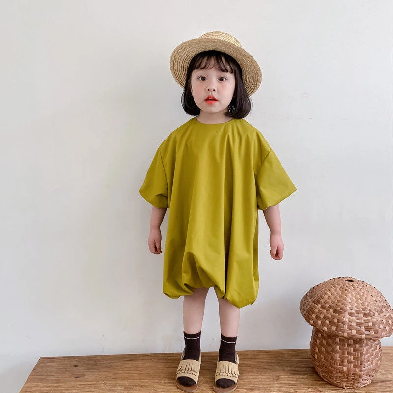 

Korean-Inspired Children's Fashion: Short-Sleeved Princess Dresses for Girls 1-5 Years
