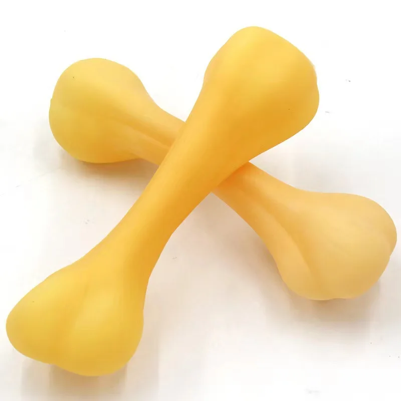 

Жесткая игрушка-пищалка из ПВХ для маленьких собак