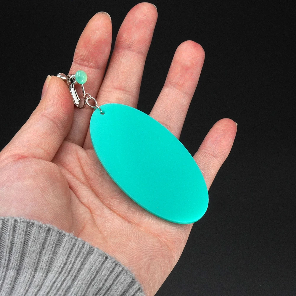 Серьги MINISO DAN DA Momo Ayase зелёные акриловые