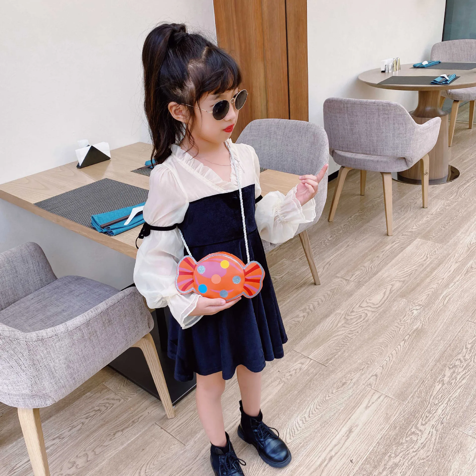 

Новинка 2023, яркий Детский кошелек для монет, модная милая сумка через плечо, Милая женская сумка-мессенджер