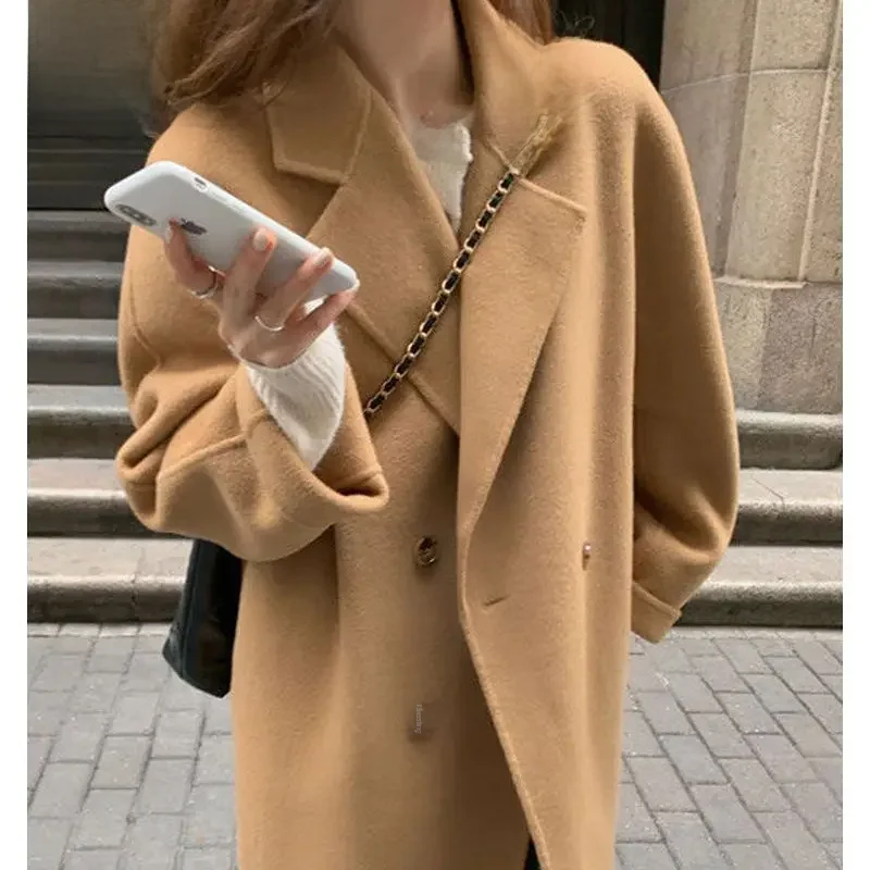 Элегантная утепленная шерстяная куртка для женщин средней длины осенне-зимнее