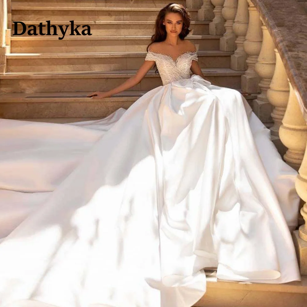 

Dathyka Classic Bow Backless Wedding Dress For Women Scoop Appliques Sweep Train Wedding Gowns Vestidos De Novia Brautmode