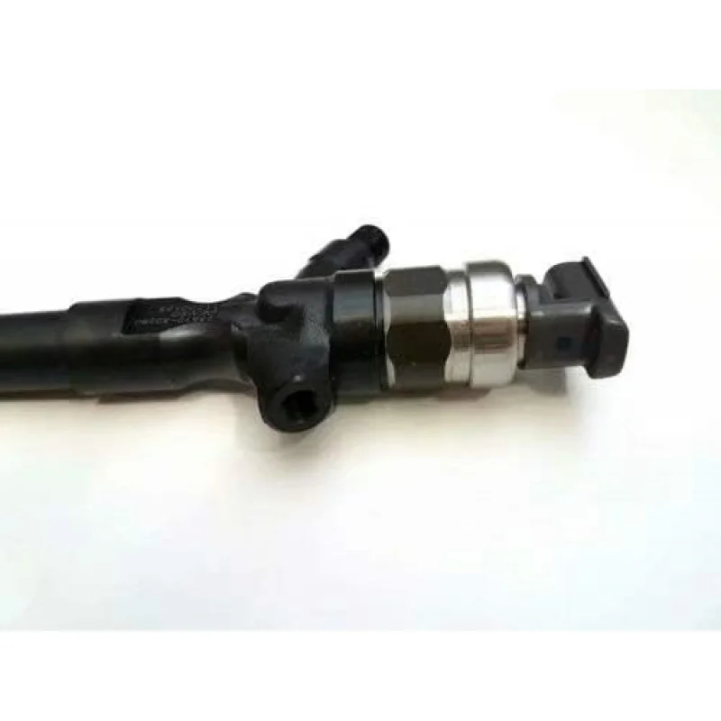 Дизельный инжектор 095000-8220 для крейсера земли Хилукс 1КД &amp 2КД-ФТВ 095000-8290 23670-0Л050