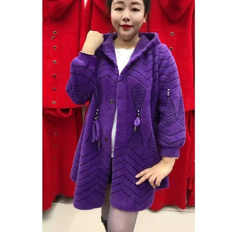 Осень-зима 2024 бархатное пальто среднего возраста для пожилых мам имитация норки