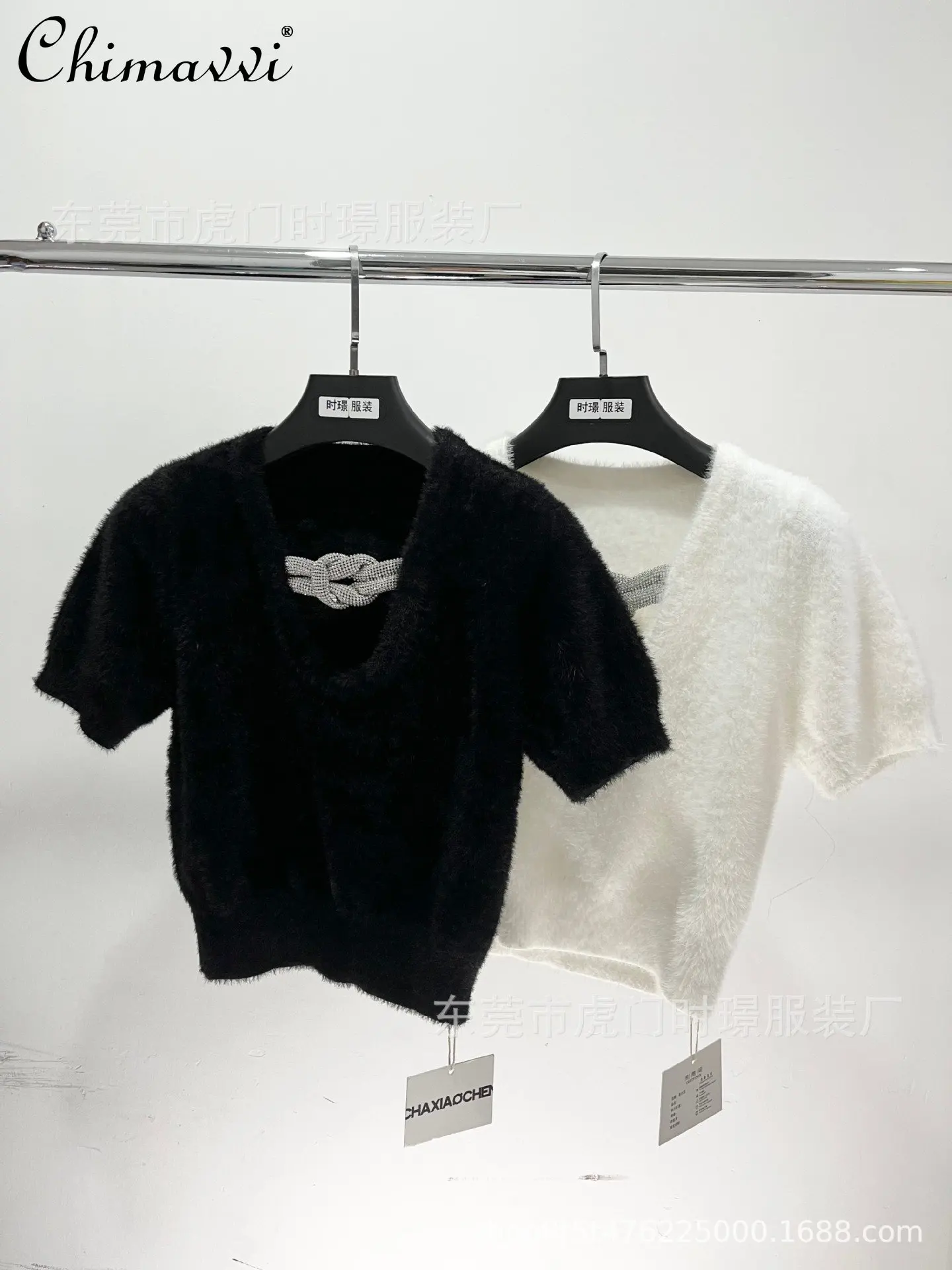 

Women's New Fashion Plush Short-Sleeved Crystal Twisted Top High-End Temperament V-neck Sexy Slimming Women Base T-shirts
