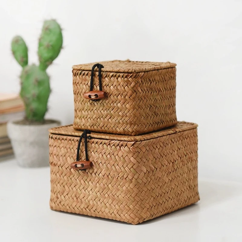 

Bamboo Rattan Woven Storage Basket Hand Made with Lid Storage Box Home Retro Packaging Box Desktop Organization Storage Basket