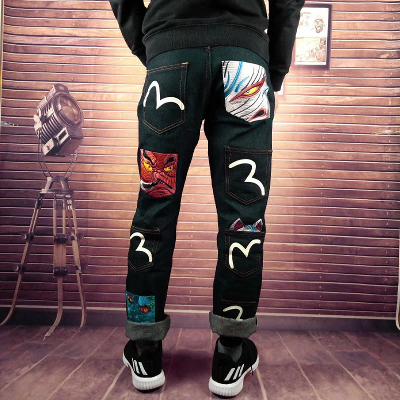 Рисунок 4 - Джинсы-карго Evisus в стиле Харадзюку