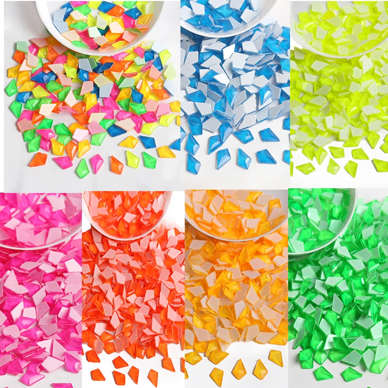 

whole sale 100/300pcs Mix color Arrow Fluorescent Crystal Non Hotfix Nail Neon Rhinestones Clothes Nail 3D Nail Art Decoration