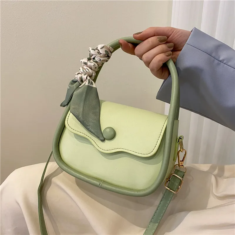 

Маленькая свежая Корейская версия новой нишевой дизайнерской сумки через плечо, шелковый шарф, сумка через плечо для весны и лета