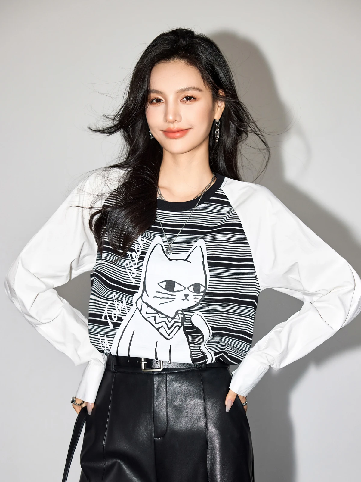 Aige Корейская уличная модная футболка в стиле ретро весенне-осенняя свободная