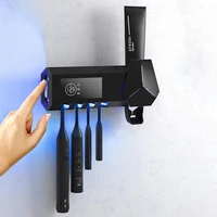 Диспенсер и держатель для зубных щеток