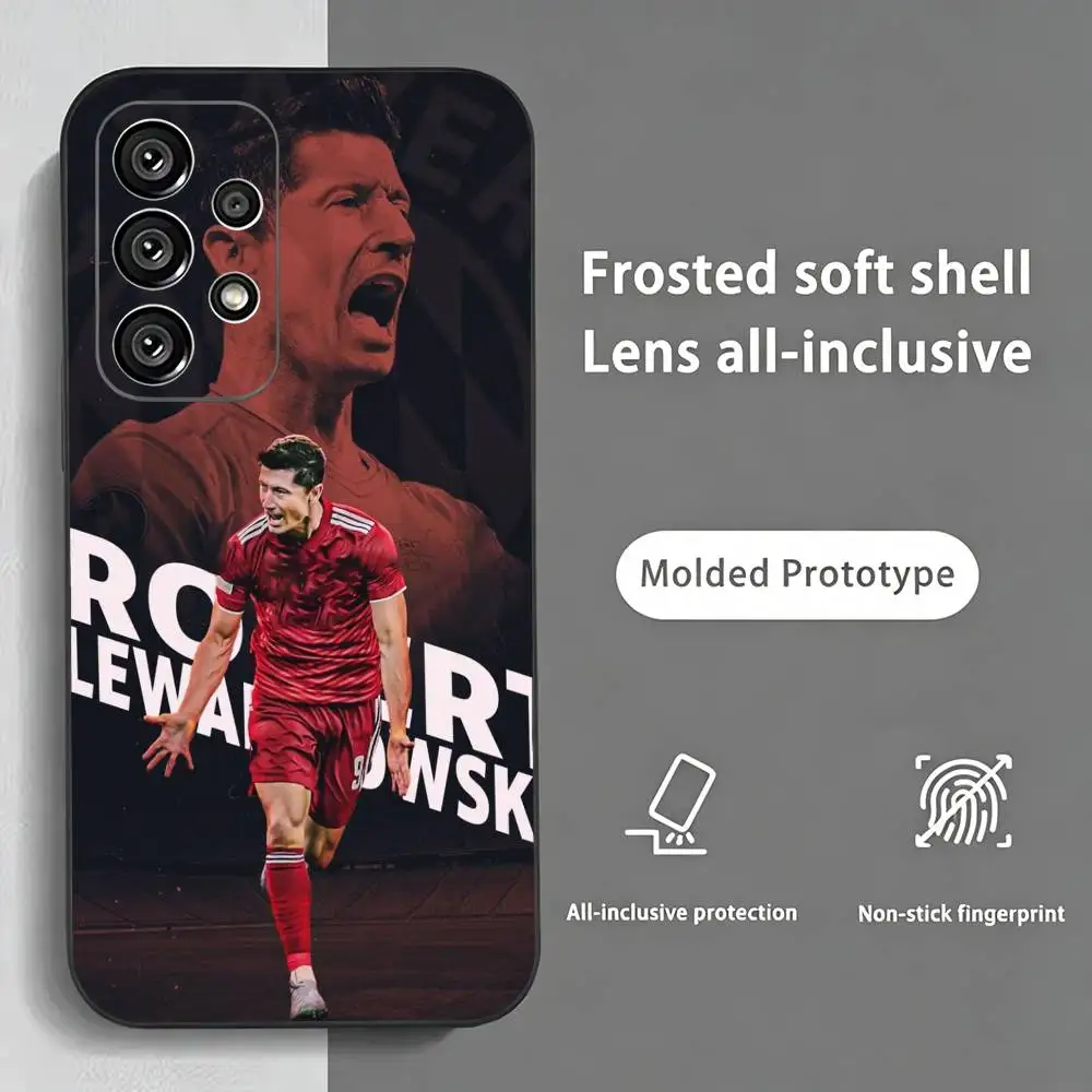 Фото Чехол для телефона Football R-Robert Lewandowski для Samsung S25, S24, S21, S22, S23, S30, Ultra, S20, Plus, Fe, Lite, Note, 10, черный №3