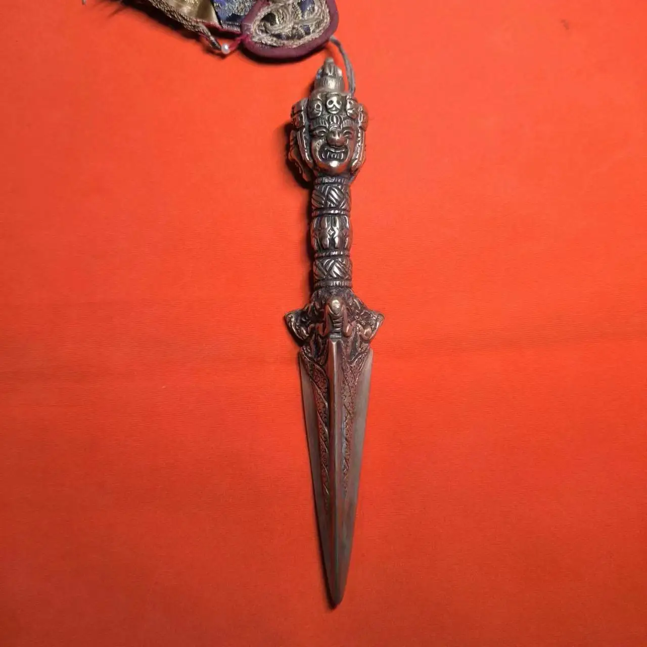 1pcs/lot tibetan special guru holy relic bronze vajra magic weapon folk collection tibetan buddhism legacy object amulet taki