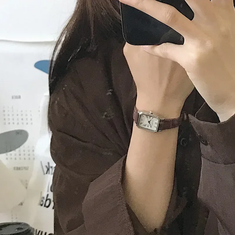 Ретро-часы классические повседневные кварцевые циферблаты кожаный ремешок