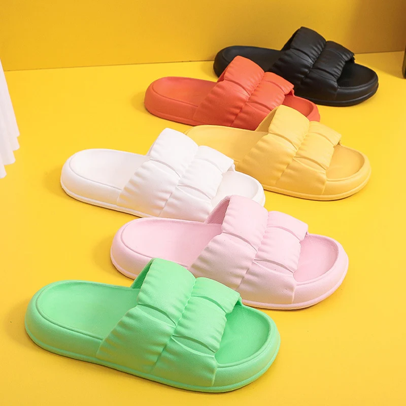 Женские летние шлепанцы на толстой подошве новинка 2022 женские нескользящие для