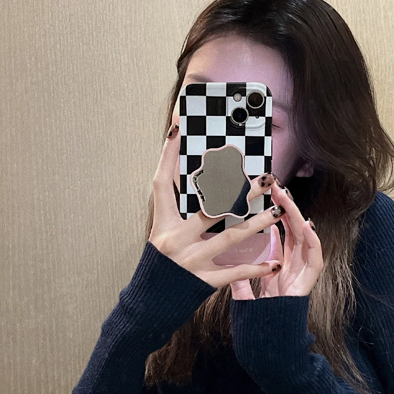 

Korean Checkerboard Irregular Mirror Bracket Soft Case For IPhone 7 8 Puls X XR XS 11 12 13 Pro Max Lovely Protection Back Cover