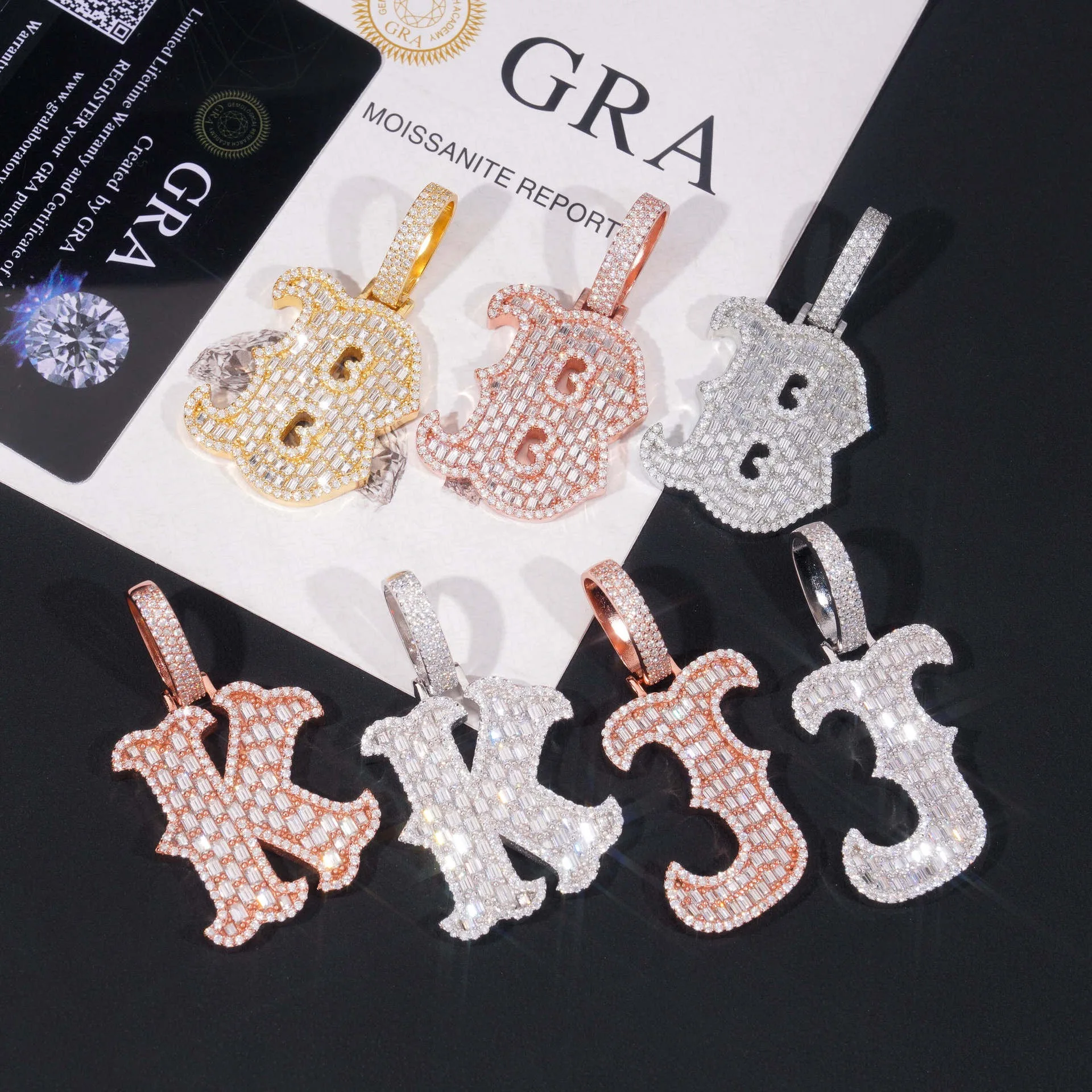 Фото Хип-хоп Iced Out Baguette Cut Муассанит Подвеска с буквами 925 пробы B K J Майами Кубинские буквы Подвеска Ожерелье Мужчины Пройти тестер №5