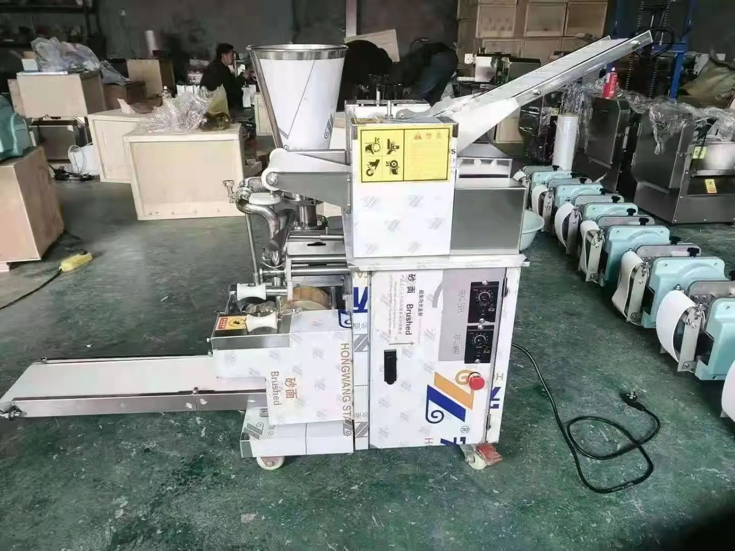 Автоматическая Большая мини-машина для приготовления пельменей и равиоли