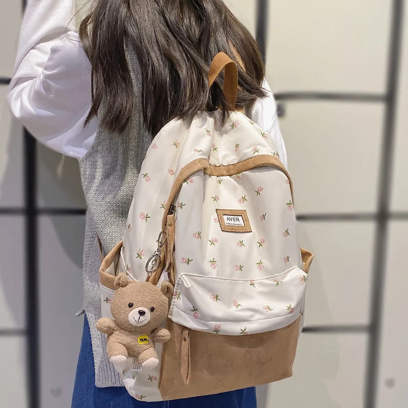 

Трендовая нейлоновая Милая фланелевая Цветочная сумка для девушек, женский милый рюкзак для колледжа, Женская дорожная Студенческая сумка, женский рюкзак для ноутбука