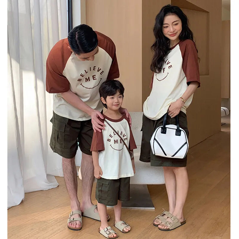 Комплект одежды для семьи из двух предметов футболка и шорты в Корейском стиле