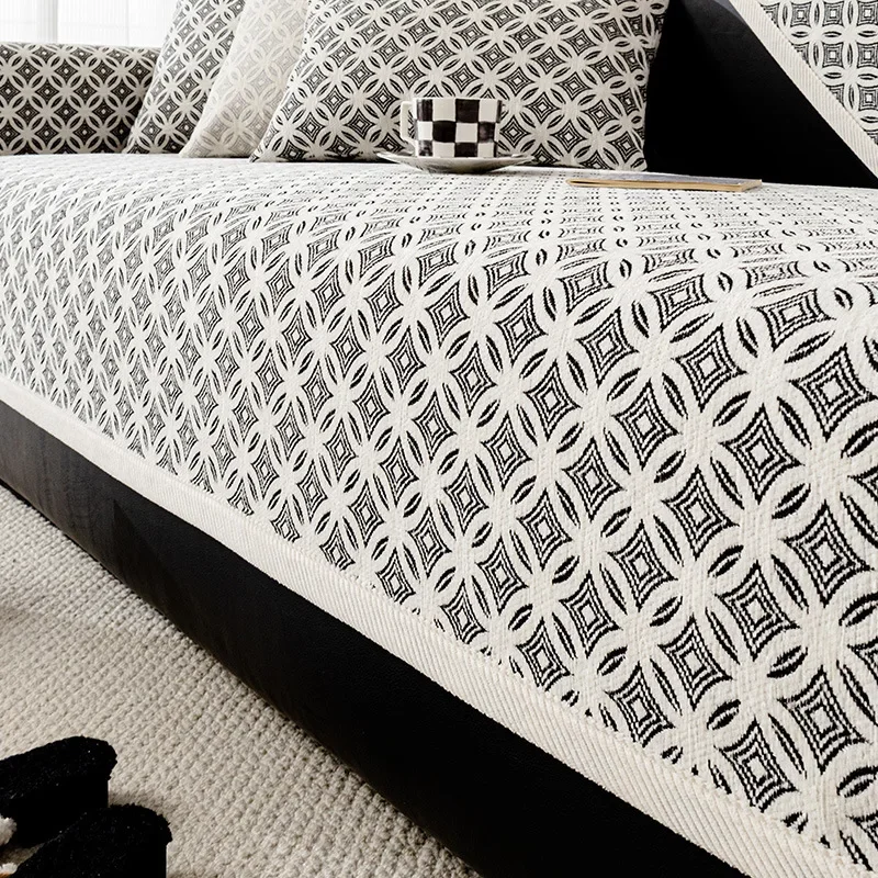 Черно-белый плотный чехол для дивана в гостиную из синели с геометрическим