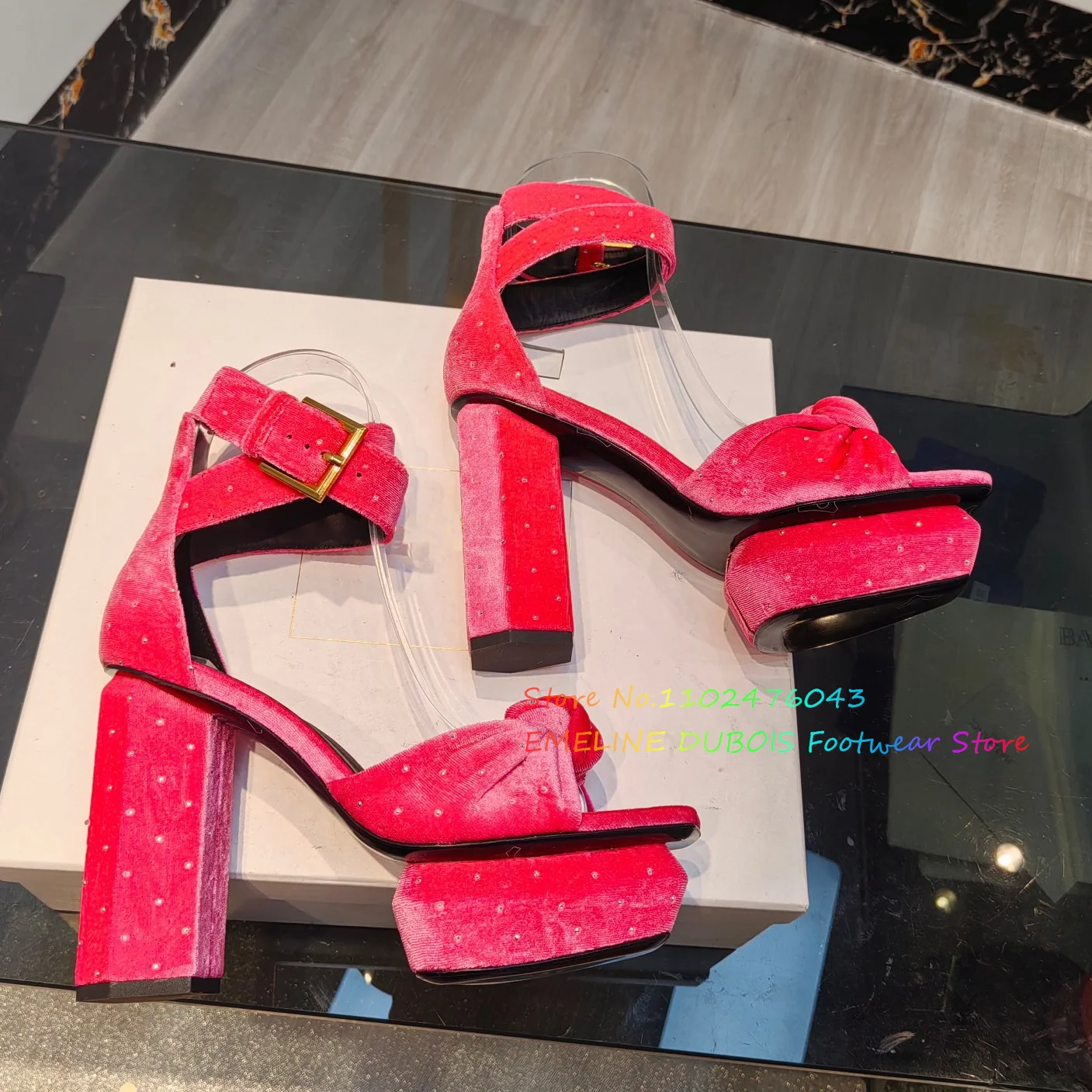 

Velvet Chunky Heel Metal buckle Sandals Platform Square Toe Crystal 2023 Latest Runway Fashion High Heel Ankle Strap Sandals