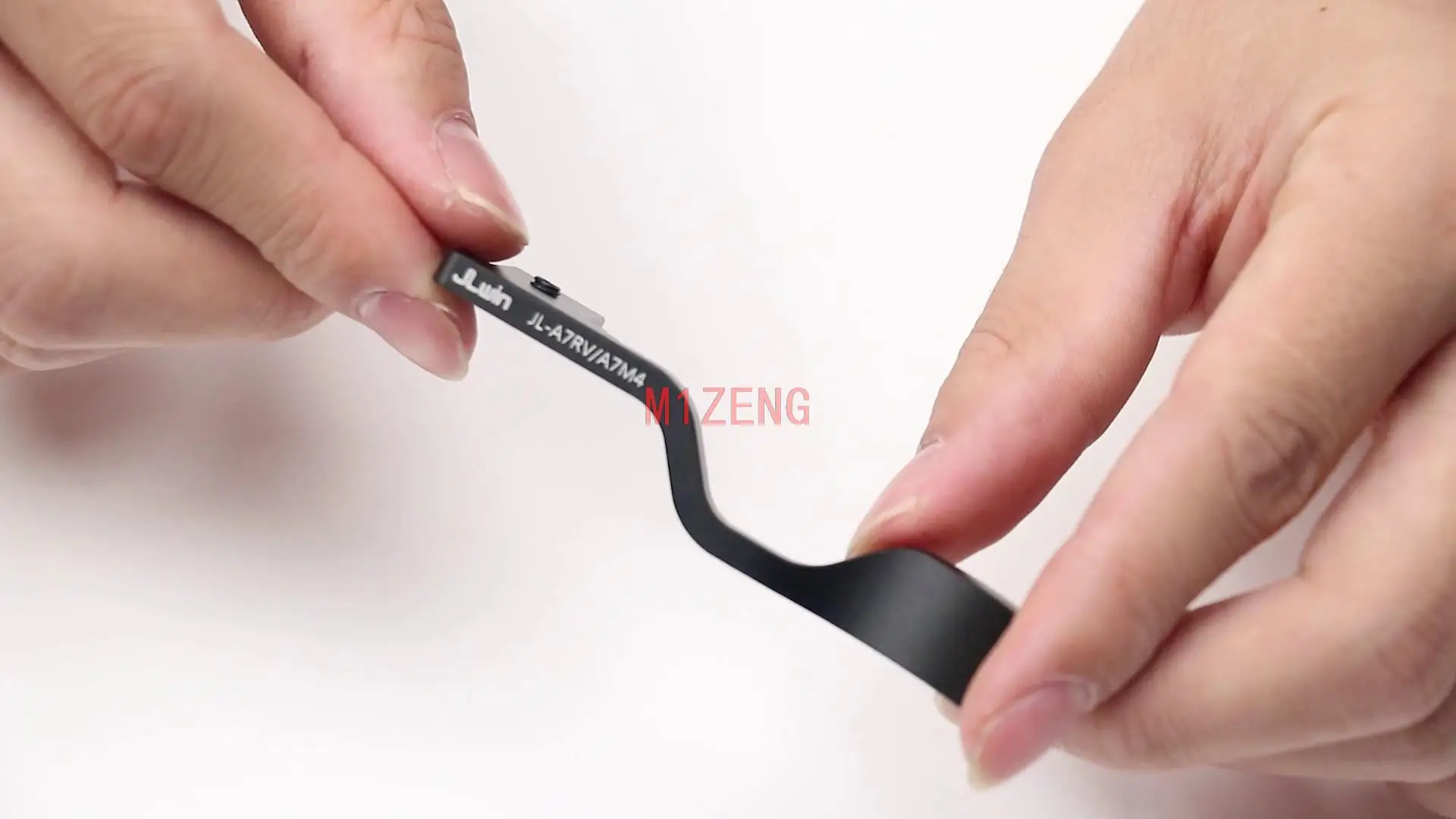 Металлический кронштейн для камеры sony A7RV A7RM5 A7R5 A7R4 A7m4