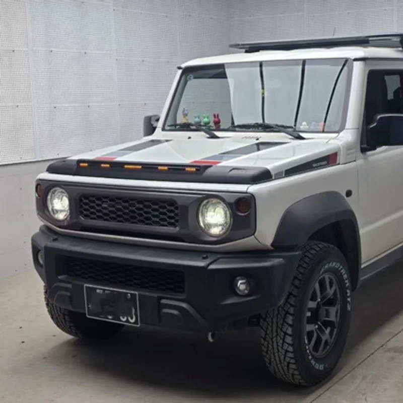 Фото Для SUZUKI Jimny 3/5 дверей JB64 JB74 JC74 2019+ Внедорожные аксессуары 4x4: Защитный кожух капота от песка с подсветкой №3