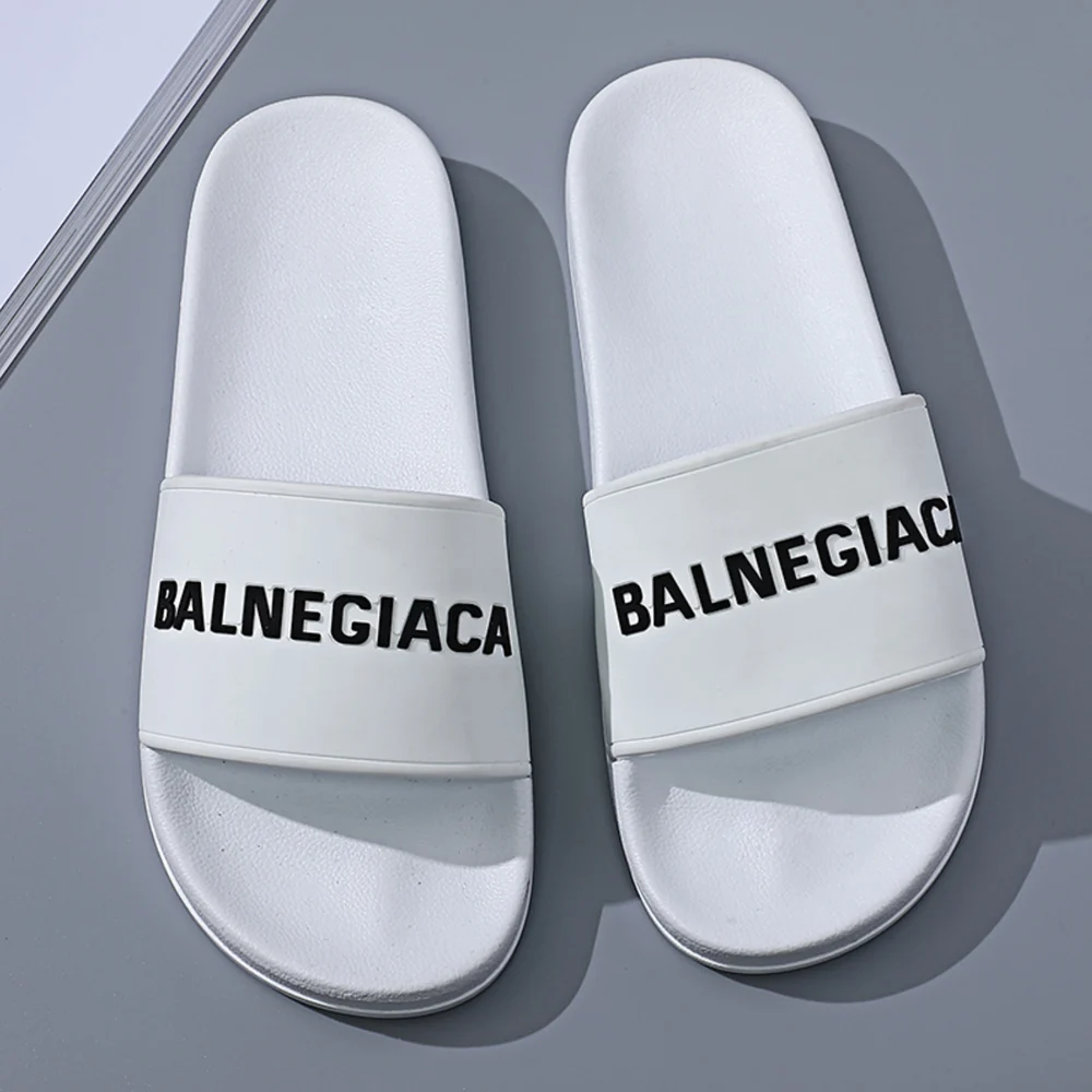 

New Designer Casual Luxury Fashion Lightweight Indoor Home Slippers Beach Outdoor Soft Pool Sandal Comfortable Letters Slides