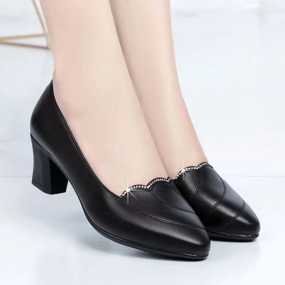 Work Shoes Mother Shoes Soft Sole Comfortable Mid-heel Single Shoes Women Thick Heel Middle-aged Women Non-slip Leather Shoes