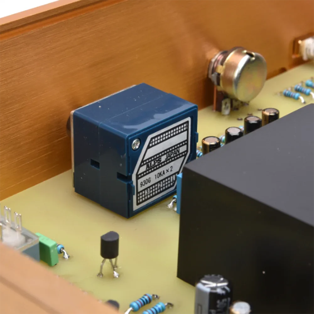 HI-END База на полностью балансный аудиофильский предусилитель FM255 с односторонним входом и выходом XLR. (art.: 3920d09448db3) - 3920d09448db3