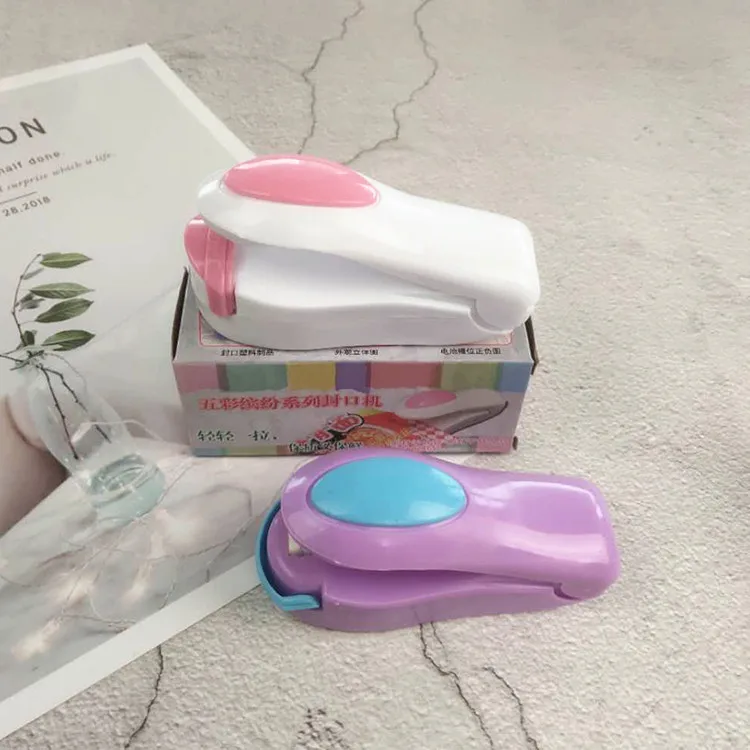 

Mini Portable Hand Pressure Sealer Plastic Bags Packaging Small Household Snack Sealer Sealing Preservation Kitchen Supplies